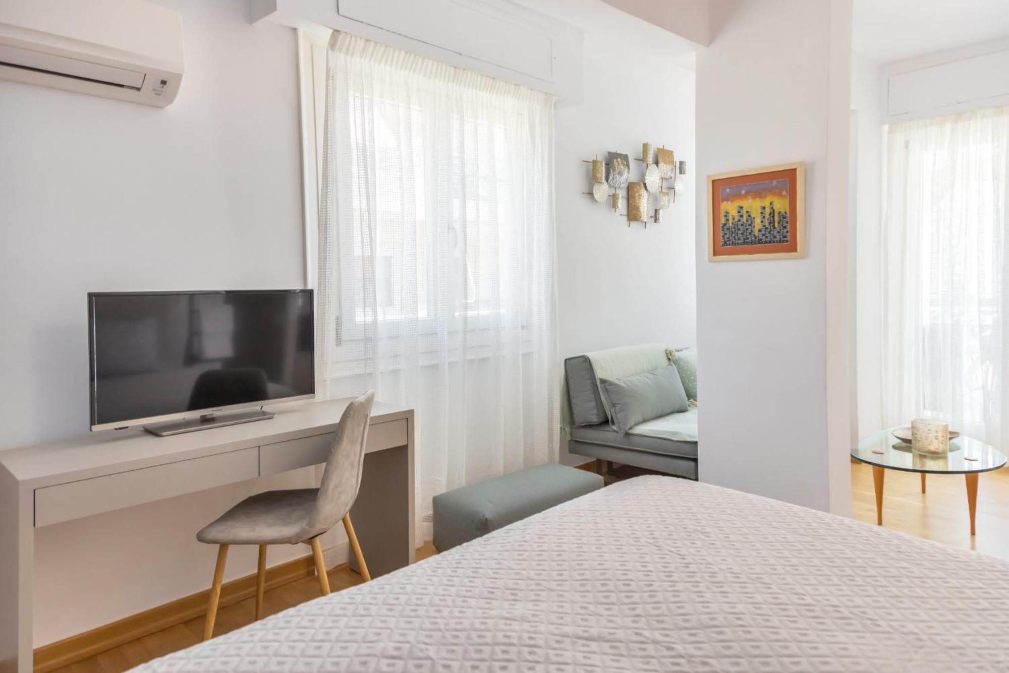 Chic, Downtown, Penthouse W Sundeck And Seaview Leilighet Iraklio Eksteriør bilde