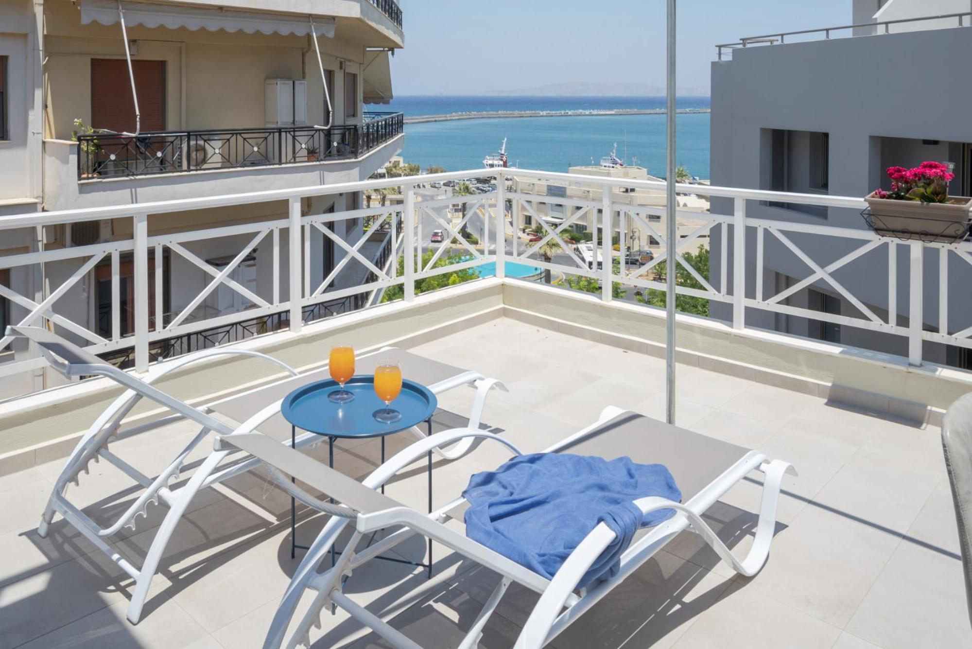 Chic, Downtown, Penthouse W Sundeck And Seaview Leilighet Iraklio Eksteriør bilde